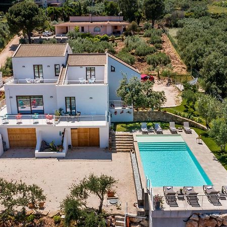 Villa Maria Con Piscina E Vista Mare 卡斯泰拉马莱 外观 照片