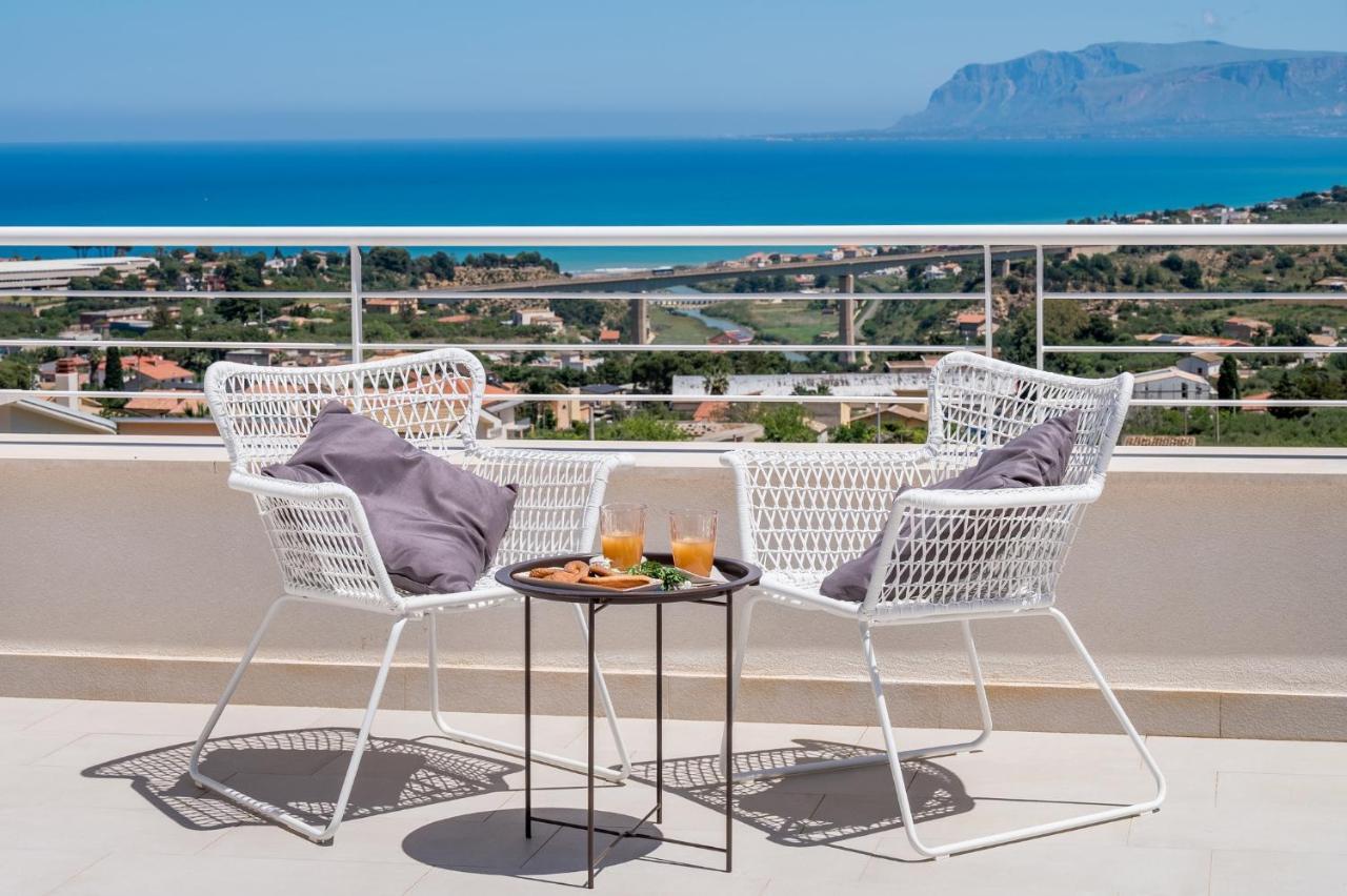 Villa Maria Con Piscina E Vista Mare 卡斯泰拉马莱 客房 照片