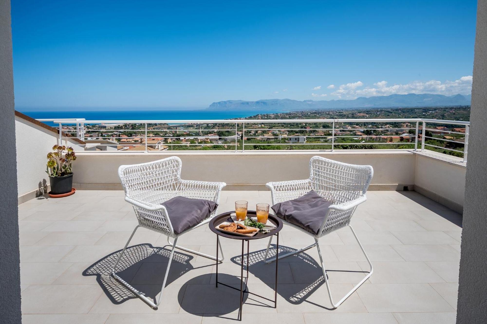 Villa Maria Con Piscina E Vista Mare 卡斯泰拉马莱 客房 照片